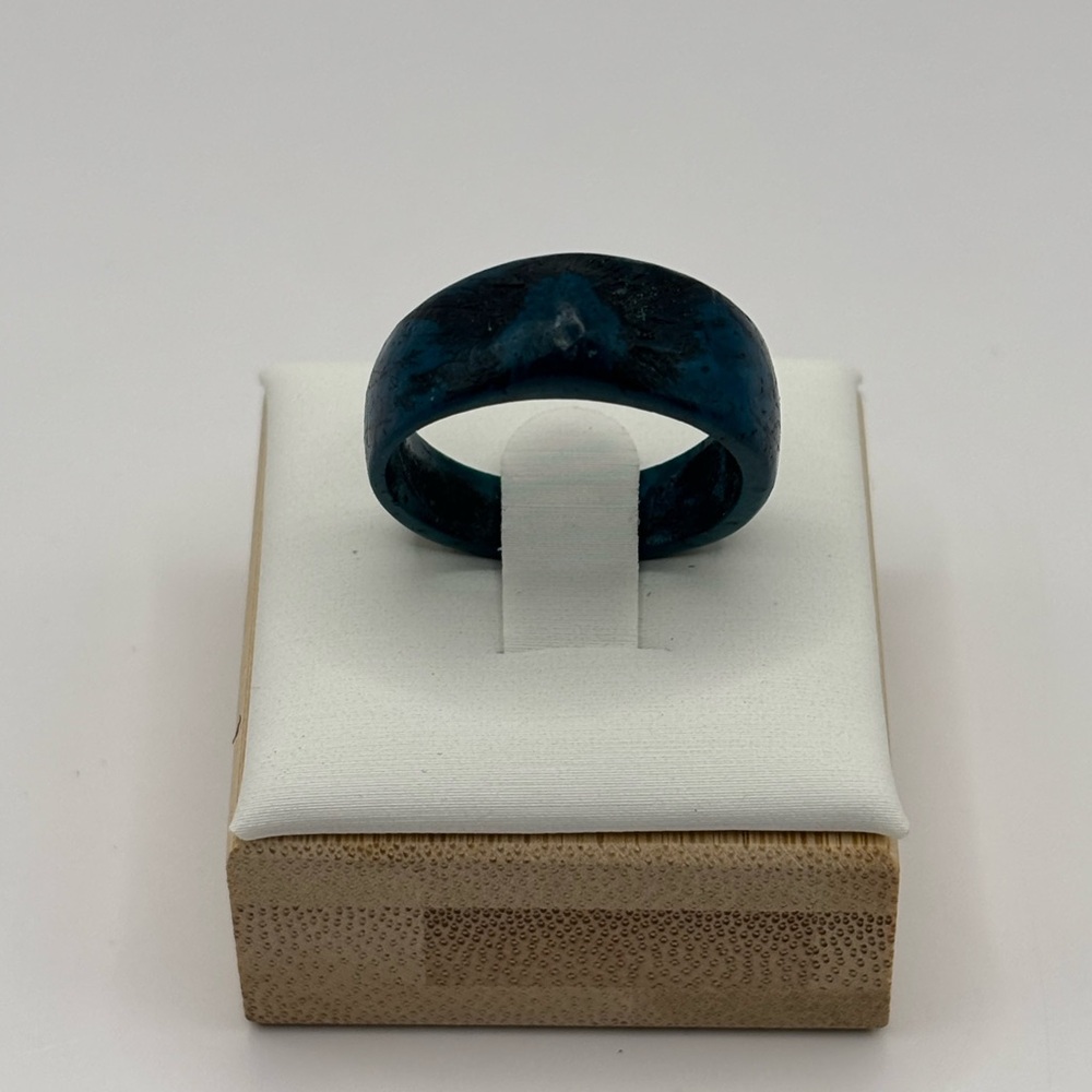 *NEW* Blue/Black Coconut Ring